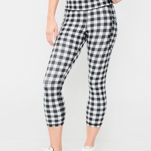 NWT Old Navy High Waisted Crop Pocket Leggings